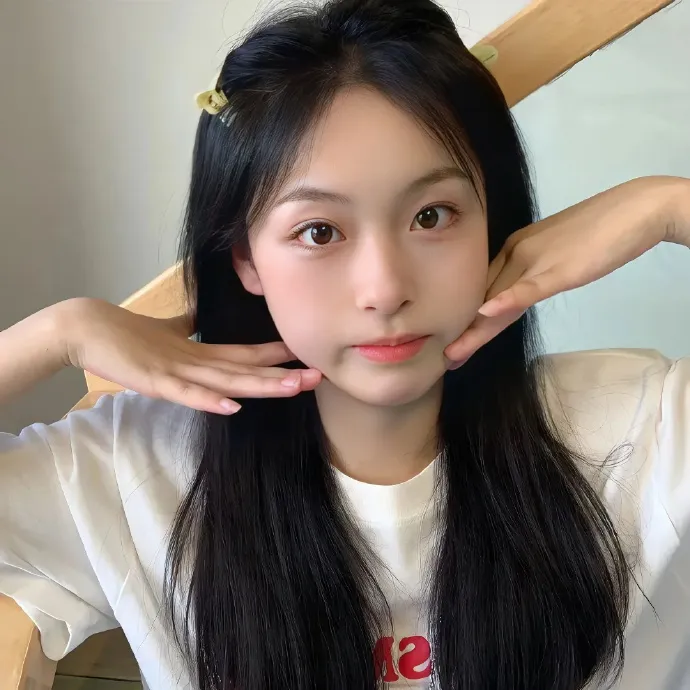 探讨女性婚姻《麦秋》原节子经典之作：大家族中大龄未婚女儿的婚嫁风波，细水长流的家庭剧