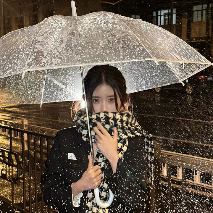 【音乐喜剧】《摇摆少女》上野树里主演：补考的女高中生们误打误撞组成爵士乐队，夏日里最欢乐的青春物语